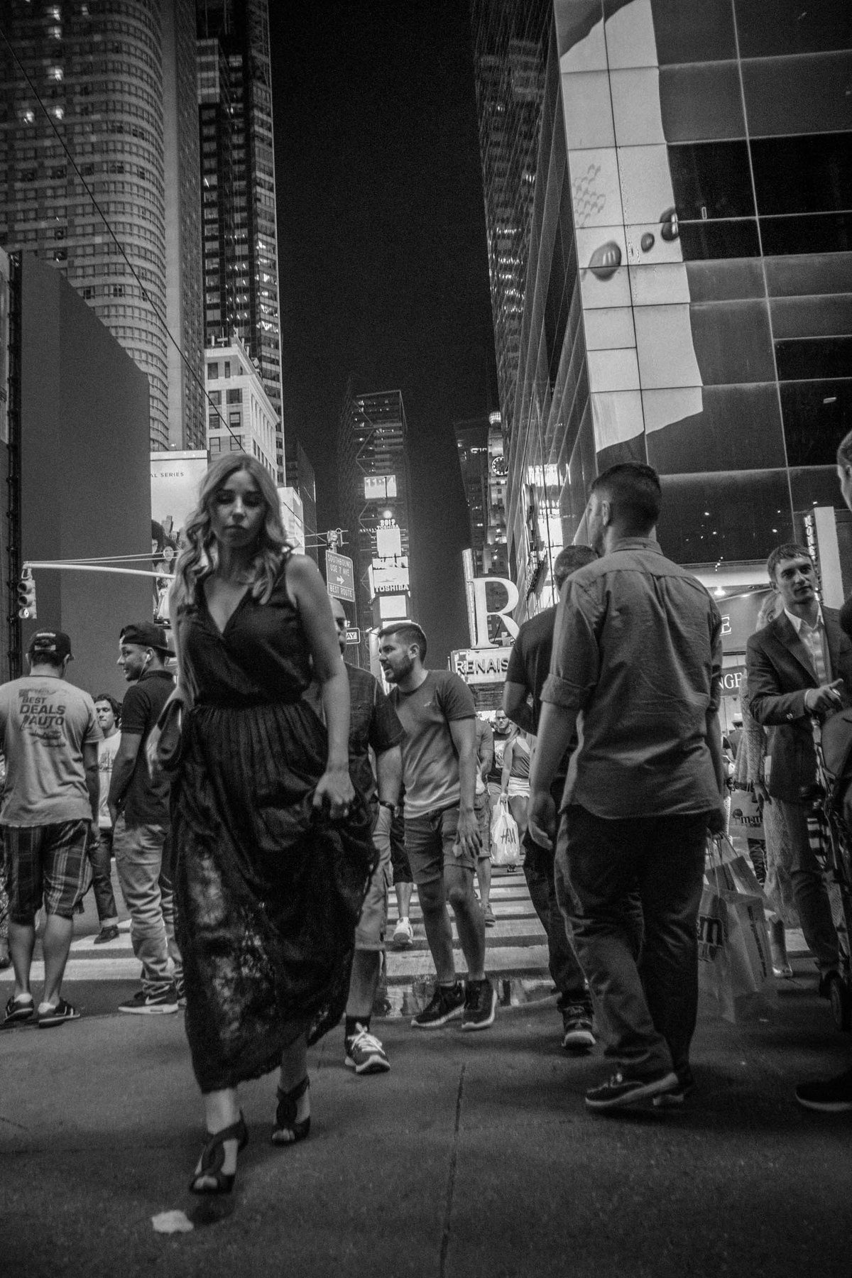 Monochrome 38