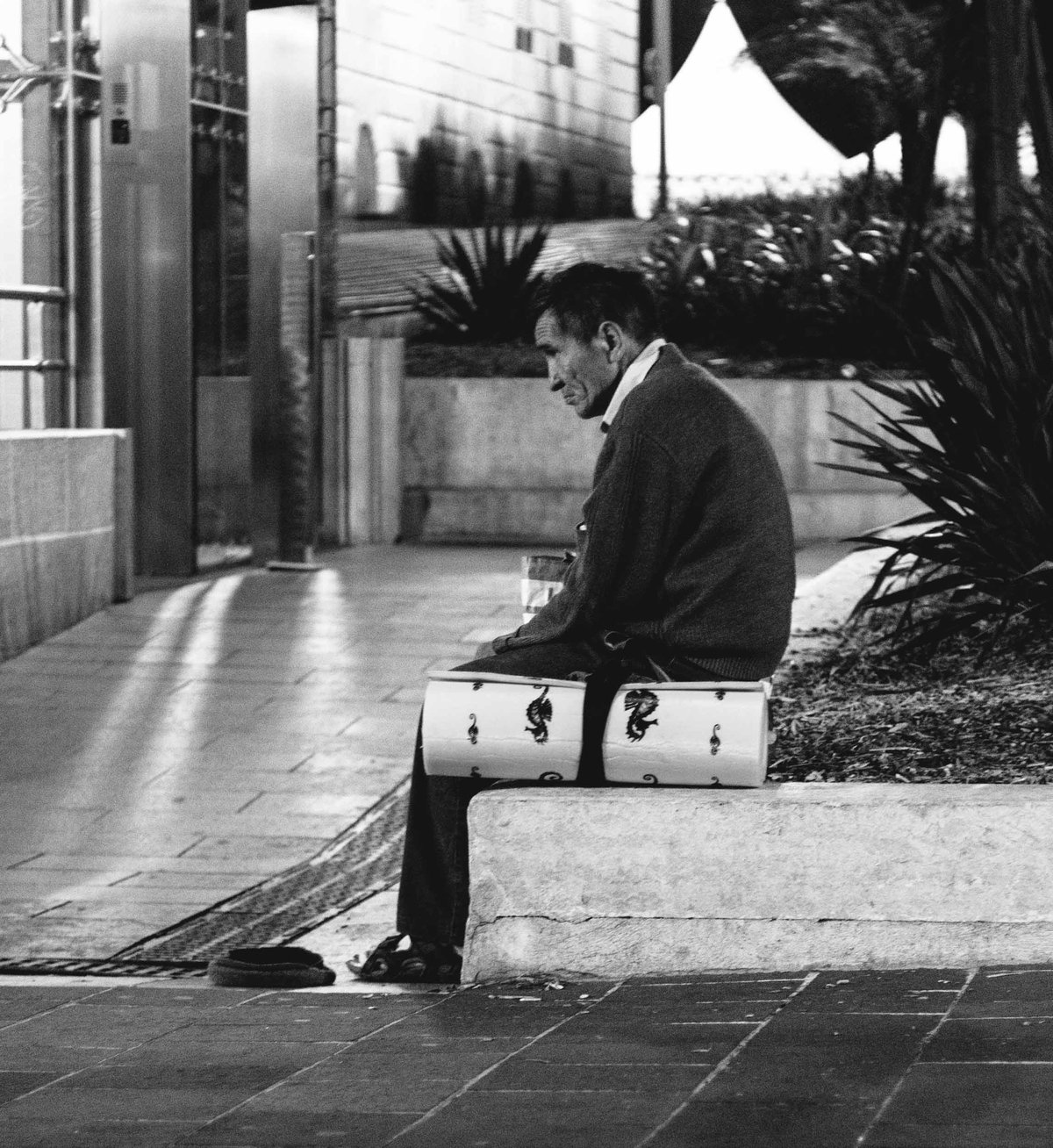 Monochrome 40