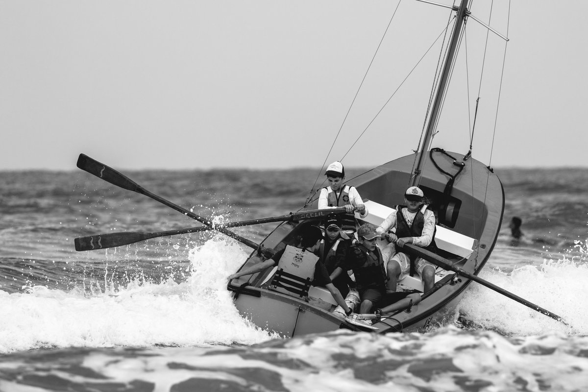 Monochrome 44