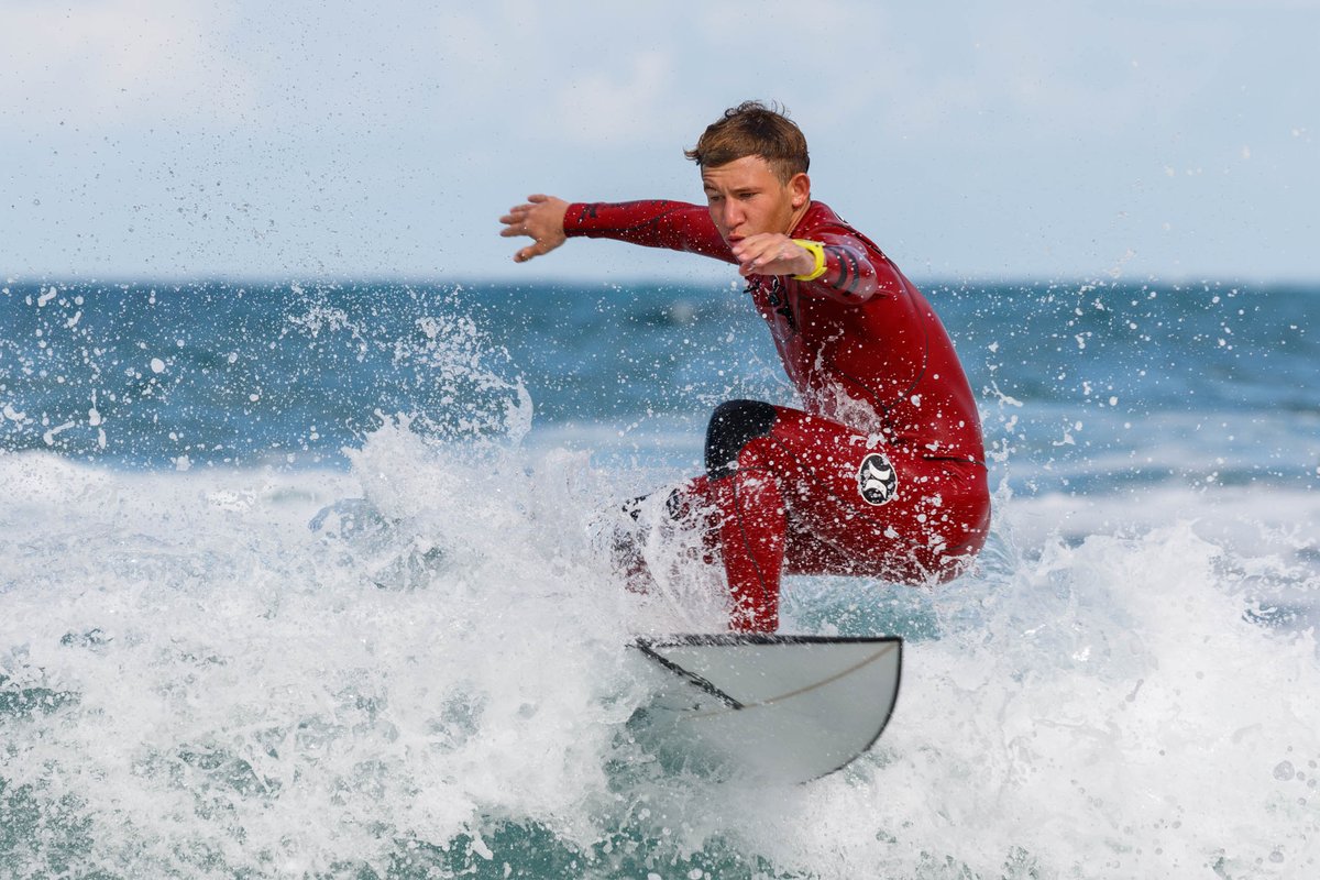 Surfing 9