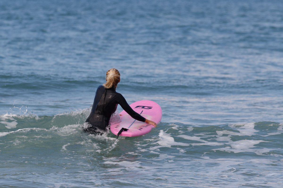 Surfing 25