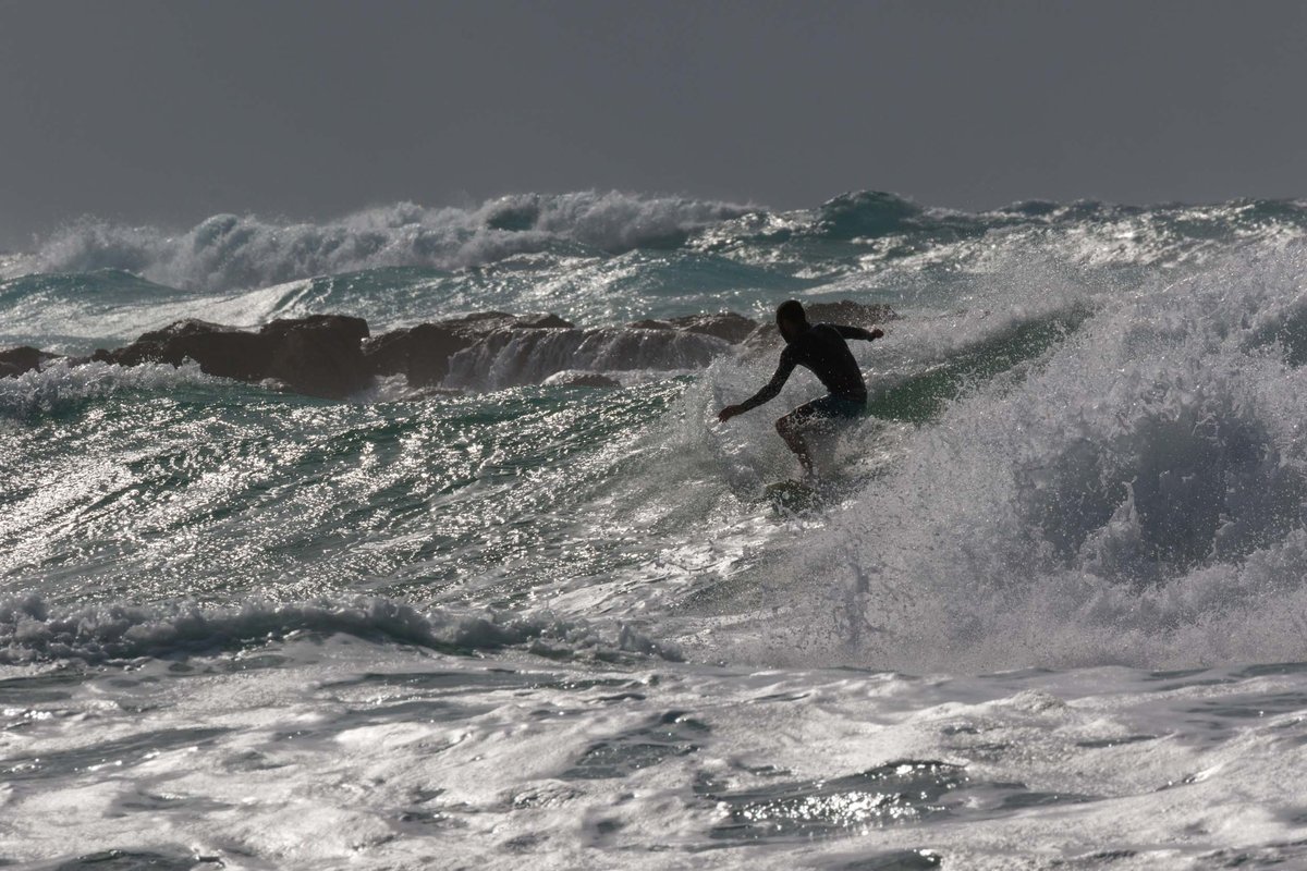 Surfing 27